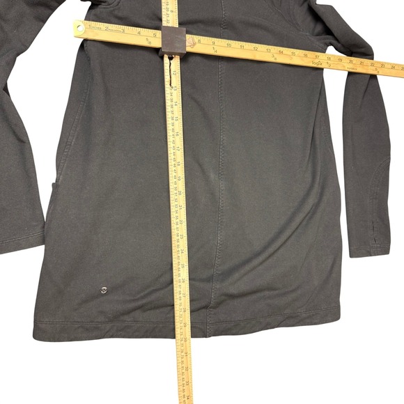 Lululemon Black That’s a Wrap Jacket - Size 6 - Picture 7 of 7